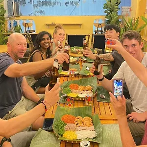 Saigon Authentic - Daily Walking Morning Tour, Fresh Daily Breakfast, Gym & Rooftop Billiard Ciudad Ho Chi Minh (Saigón)