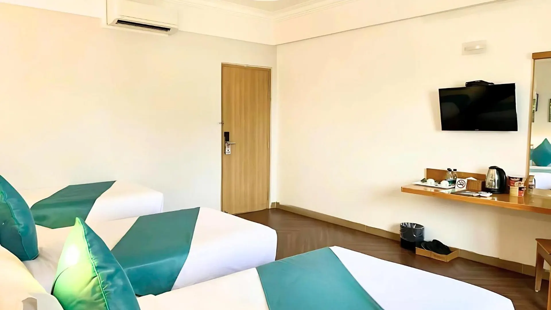 Happy Life Green Hotel Thành Pho Ho Chí Minh